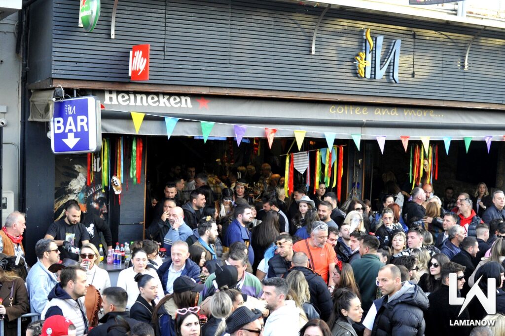 karnabali makrakomis 2026 64