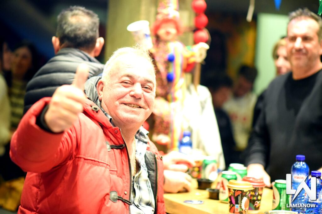 karnabali makrakomis 2026 674