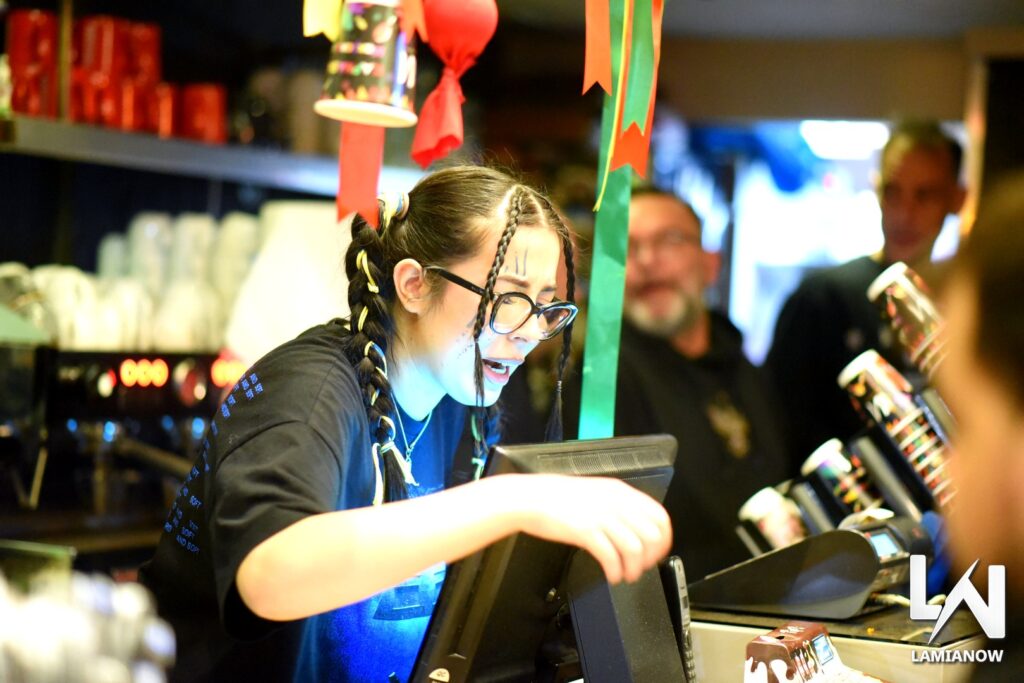 karnabali makrakomis 2026 675