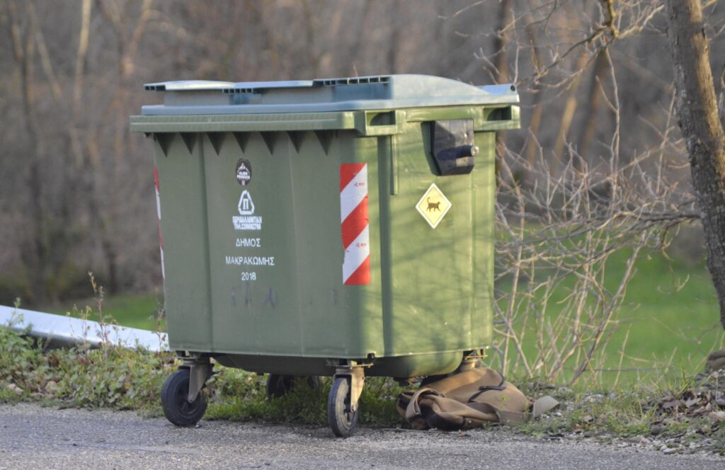 ptelea sign basket02