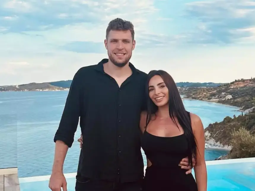 VAZENKOF ELEUTHERIADOU