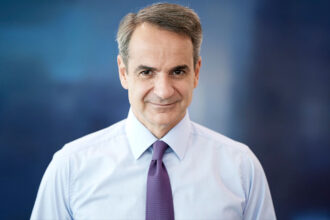 synenteyksi mitsotakis xr