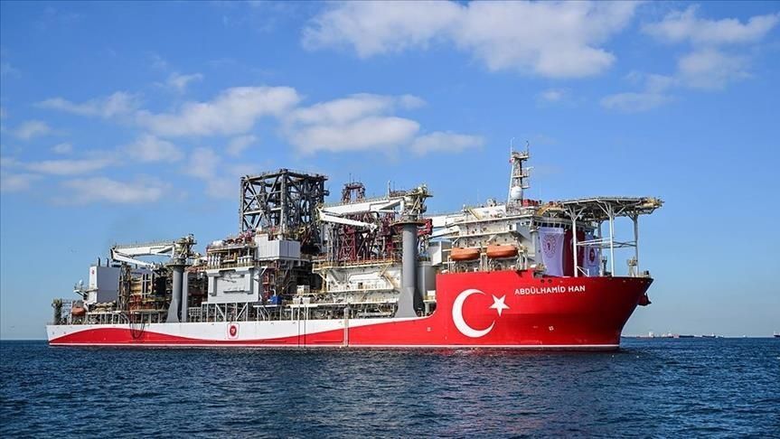 Το τουρκικό γεωτρύπανο Αμπντουλχαμίτ Χαν στη θάλασσα
