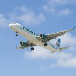 Αεροσκάφος της Frontier Airlines σε πτήση, με θέμα περιστατικό πανικού στο αεροπλάνο