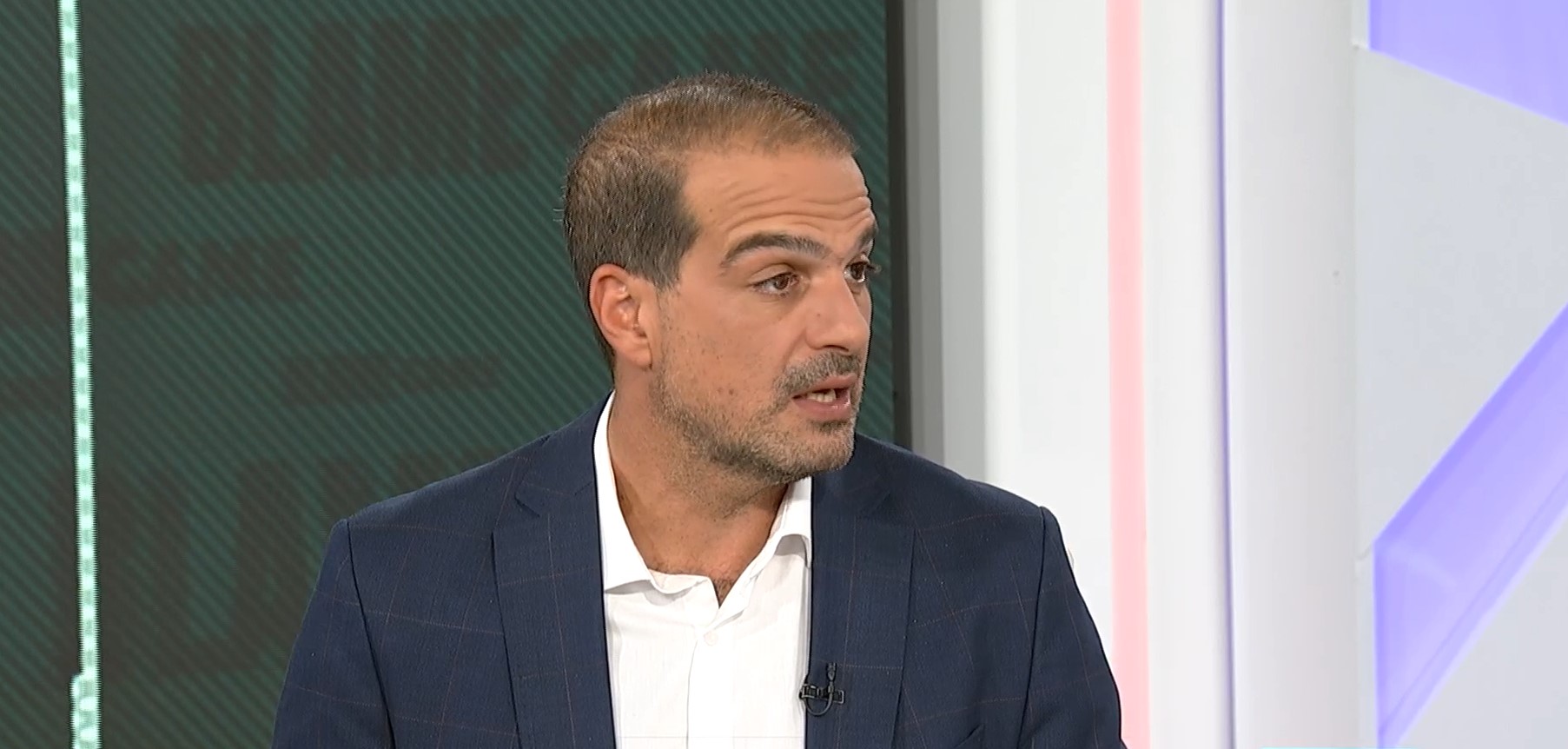 Ο Γαβριήλ Σακελλαρίδης μιλά σε ραδιοφωνική συνέντευξη για την Αριστερά και την ΕΛΑΣ