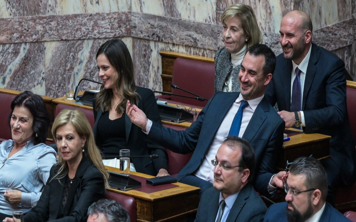 Αίθουσα της Βουλής κατά την ανακοίνωση της διάλυσης της Κοινοβουλευτικής Ομάδας της Νέας Αριστεράς
