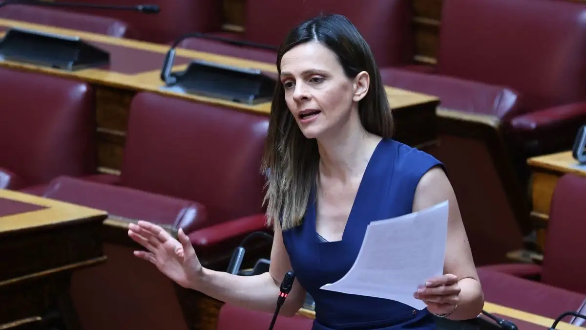 Η Έφη Αχτσιόγλου σε τηλεοπτική συνέντευξη για τη Νέα Αριστερά και τον Αλέξη Τσίπρα