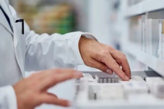 Φαρμακείο στη Λάρισα με αναφορά σε παράνομες ενέσεις αδυνατίσματος
