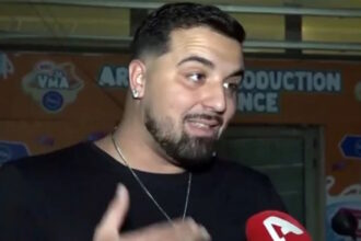 Ο Gio Kay μιλά σε τηλεοπτική κάμερα για τα μελλοντικά επαγγελματικά του σχέδια