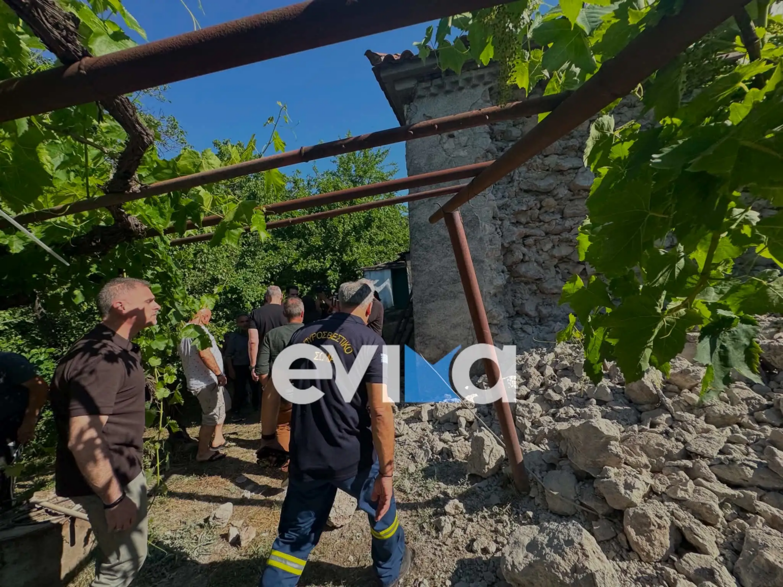 Αυτοψία σε κατοικίες στην Εύβοια μετά τους σεισμούς