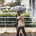 Συννεφιασμένος ουρανός και έντονα καιρικά φαινόμενα με βροχή και καταιγίδα
