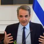 Ο Κυριάκος Μητσοτάκης σε σύσκεψη στο Μέγαρο Μαξίμου για τη νέα εφαρμογή PosoKanei