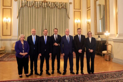 Ορκωμοσία των νέων μελών της κυβέρνησης στο Προεδρικό Μέγαρο