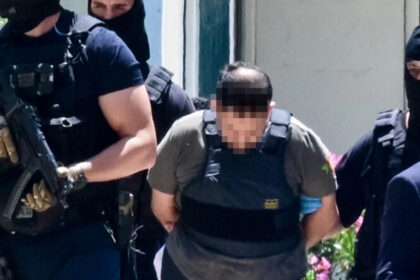 Ο 37χρονος Παλαιστίνιος στα δικαστήρια της πρώην σχολής Ευελπίδων