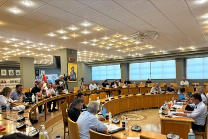 Ο Φάνης Σπανός μιλά στο Περιφερειακό Συμβούλιο Στερεάς Ελλάδας για το Ειδικό Χωροταξικό των ΑΠΕ