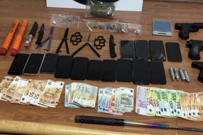 Αστυνομική επιχείρηση και κατασχέσεις για διακίνηση ναρκωτικών στα Βόρεια Προάστια