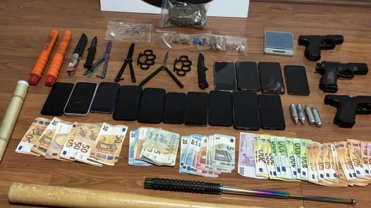 Αστυνομική επιχείρηση και κατασχέσεις για διακίνηση ναρκωτικών στα Βόρεια Προάστια