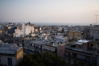 Ειδοποιητήρια για δημοτικά τέλη με φόντο τη Θεσσαλονίκη