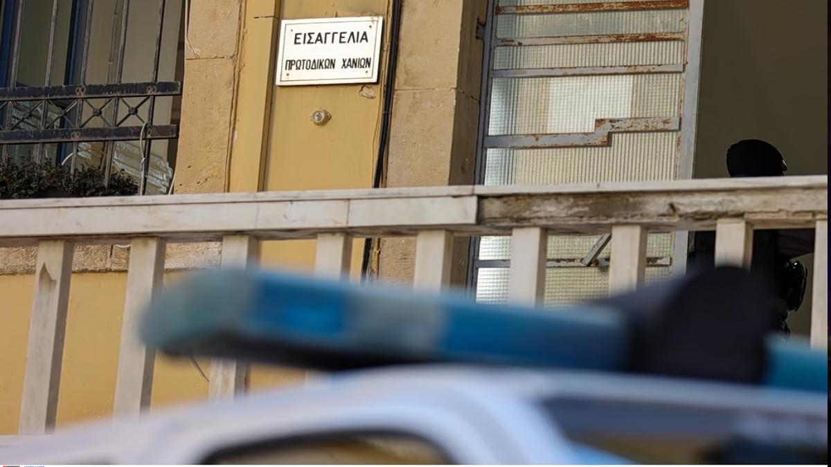 Ο 56χρονος στα Χανιά που φέρεται να φωτογράφιζε στρατιωτικά αεροσκάφη στο Ακρωτήρι