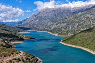 Δεξαμενή νερού και υδάτινες υποδομές στο πλαίσιο της Εθνικής Στρατηγικής για τα Ύδατα