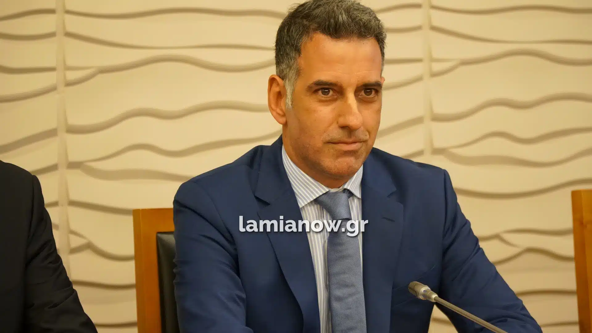 Ο Μάκης Πρέντζας στο Δημοτικό Συμβούλιο Λαμιέων κατά τη συνεδρίαση για την εκλογή προεδρείου