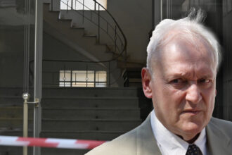 Το γραφείο του Σταύρου Γεωργίου στο κέντρο της Αθήνας, όπου εντοπίστηκε νεκρός