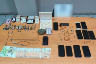Αστυνομική επιχείρηση για την εξάρθρωση συμμορίας που διέρρησσε κοσμηματοπωλεία στην Αττική