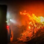 Πυροσβεστικά οχήματα κοντά στη μεγάλη φωτιά στο Ωραιόκαστρο Θεσσαλονίκης