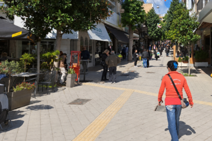 Καταστήματα και εμπορική κίνηση στην αγορά της Λαμίας κατά τις θερινές εκπτώσεις