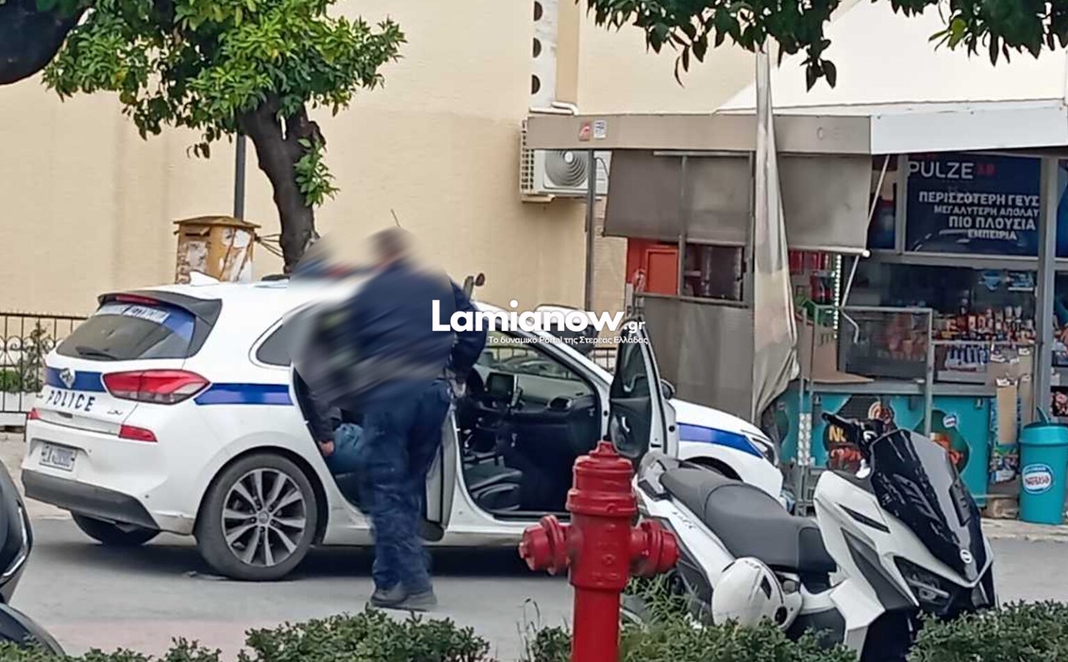 Αστυνομικό όχημα στο κέντρο της Λαμίας