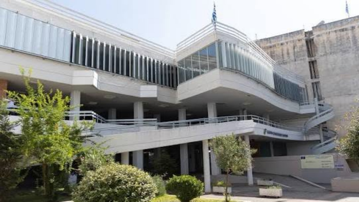 Η κλιματιζόμενη Αίθουσα Β’ στο Πολιτιστικό Κέντρο του Δήμου Λαμιέων στην οδό Λεωνίδου 9-11