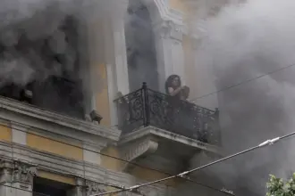Αστυνομική επιχείρηση στο κέντρο της Αθήνας για την υπόθεση της Marfin