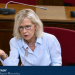 Η Γιώτα Πούλου μιλά στην Επιτροπή της Βουλής για το νομοσχέδιο σχετικά με τις ΔΕΥΑ