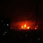 Καπνός και ένταση κοντά στα Στενά του Ορμούζ στο νότιο Ιράν