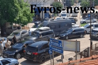 Ουρές οχημάτων και αυξημένη κίνηση στο Τελωνείο Καστανεών