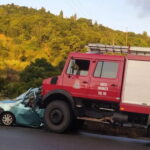 Τροχαίο δυστύχημα στη Σπάρτη με σύγκρουση αυτοκινήτου και πυροσβεστικού οχήματος
