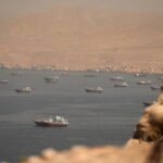 Πετρελαιοφόρο που έπλεε στα Στενά του Ορμούζ μετά από έκρηξη